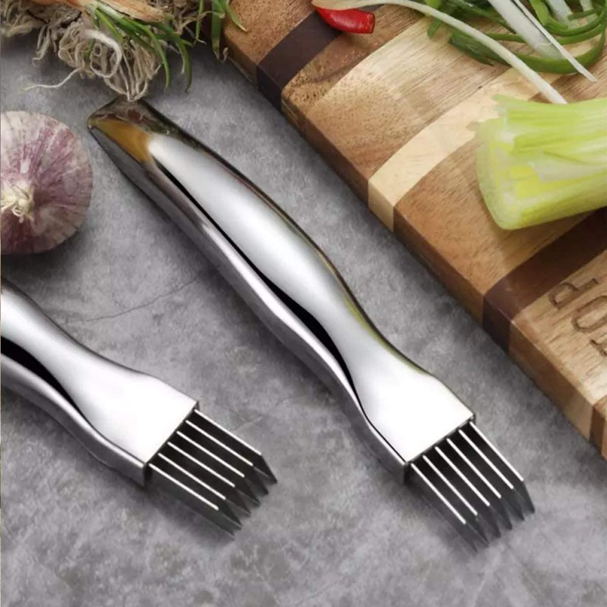 https://www.lyhoe.com/cdn/shop/products/Chopped-Green-Onion-Slicer-Tool-Sharp-Shred-Silk-The-Knife-Stainless-Steel-Kitchen-Gadget-Vegetables-Scallion_f7cfc58a-78ae-49a4-bdfc-06393cdc3ac7.jpg?v=1627760027
